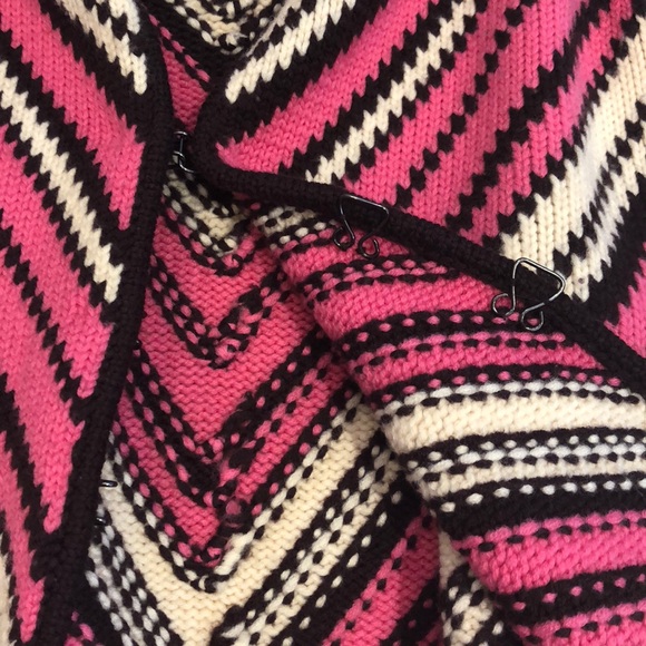 SOLD! Alice+ Olivia shawlcollar belted cardigan. L - Picture 8 of 8